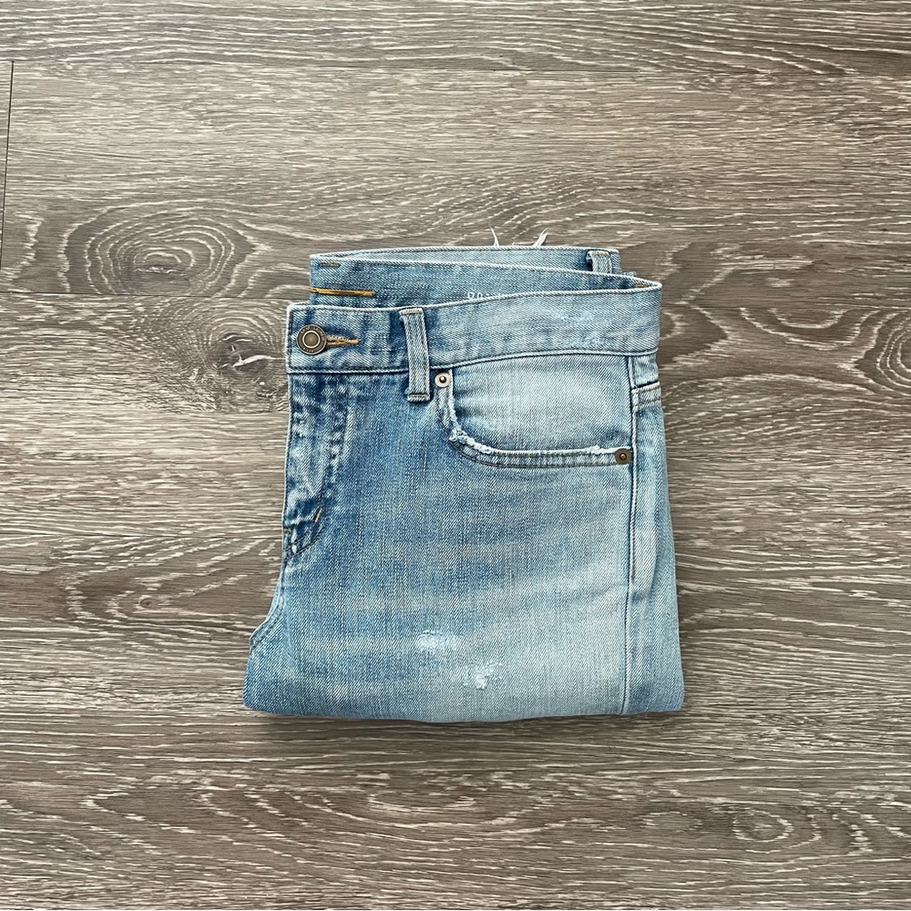 Saint Laurent D02